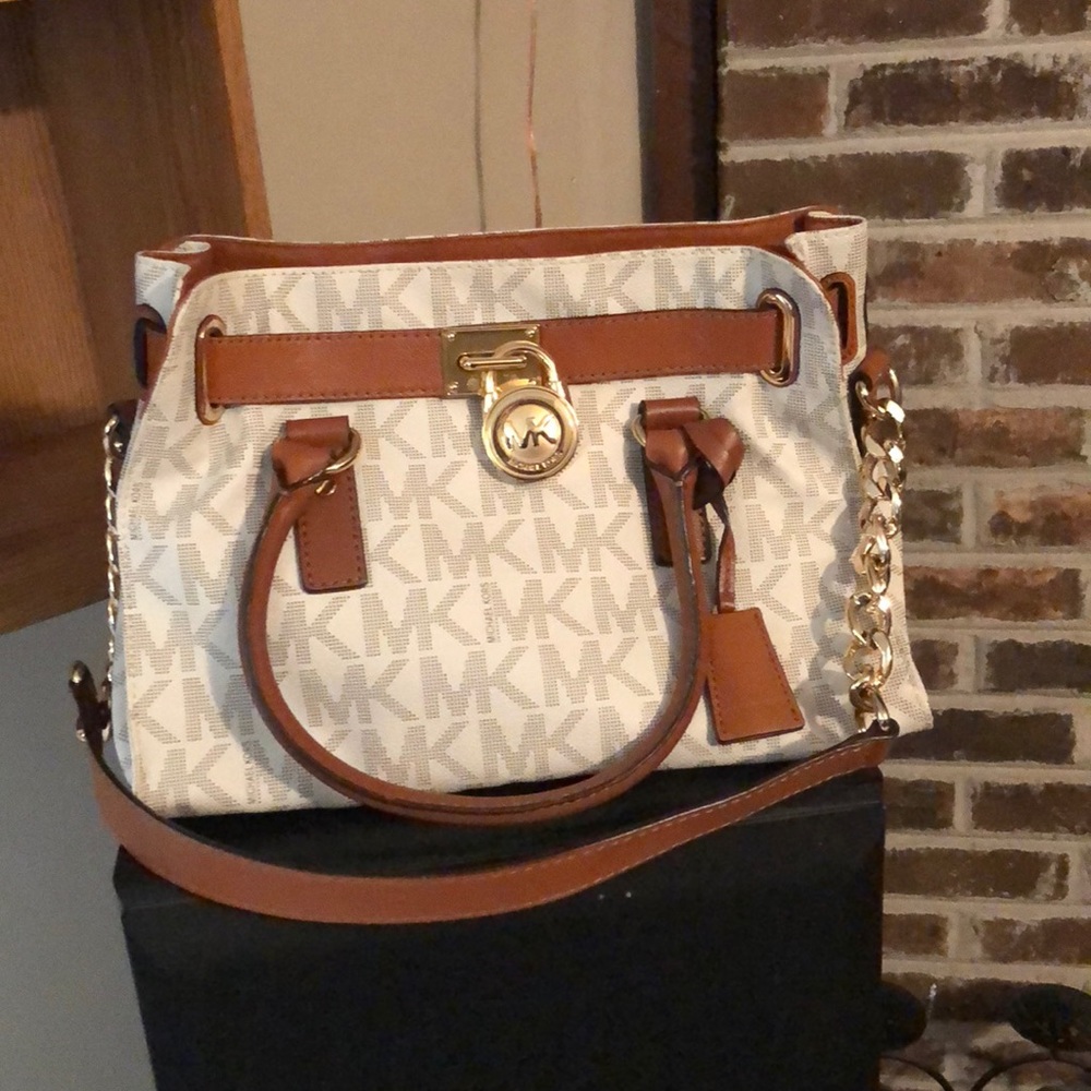 Handbag